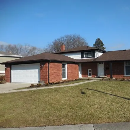 Rent this 3 bed house on 2035 North Elizabeth Drive in Arlington Heights, IL 60004
