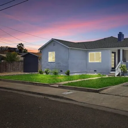 Buy this 3 bed house on 259 Bardo Avenue in Oakdale, CA 95361
