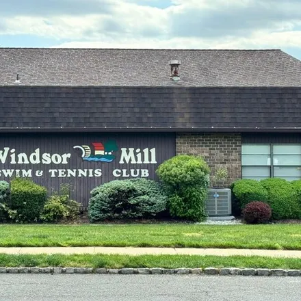 Image 2 - 700, 700-799 Wood mill Drive, East Windsor Township, NJ 08512, USA - Condo for sale
