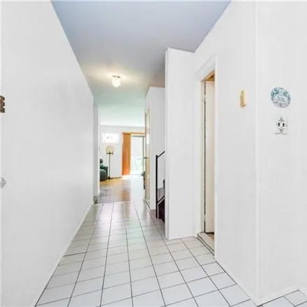 Image 4 - 1691 11th Avenue, New York, NY 11218, USA - House for sale