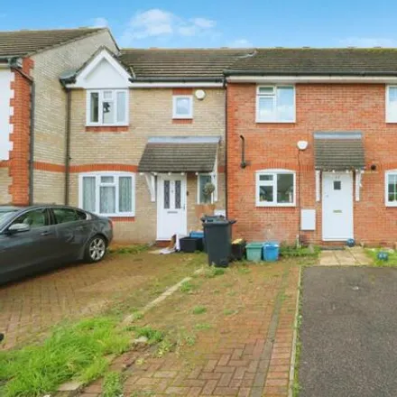 Buy this 2 bed townhouse on Dartford Gardens in London, RM6 4FJ