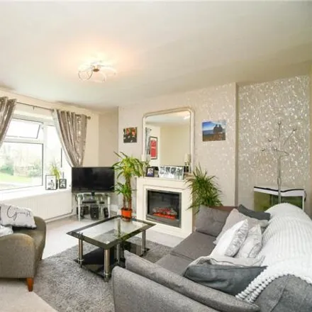 Image 2 - Torrington Drive, Thingwall, CH61 7UY, United Kingdom - Apartment for sale