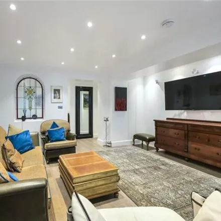 Image 1 - 159 Cromwell Road, London, SW5 0TL, United Kingdom - Apartment for rent