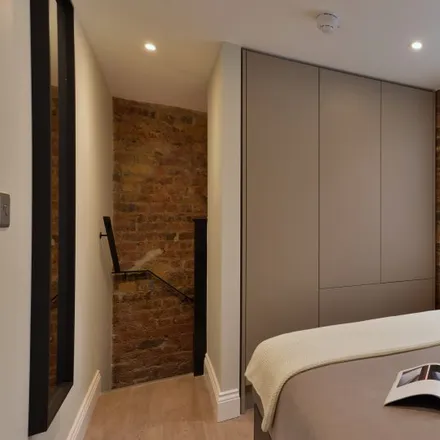 Image 3 - Point West, McLeod's Mews, London, SW7 4HP, United Kingdom - Apartment for rent