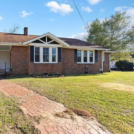 Buy this 3 bed house on 309 Wardlaw Street in Abbeville, SC 29620