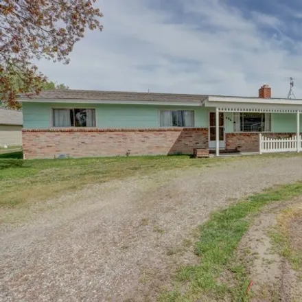 Buy this 4 bed house on 900 East Park Street in Emmett, Gem County