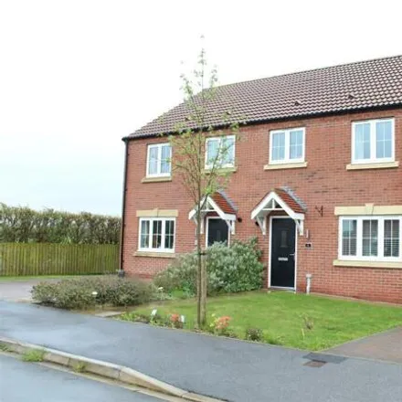 Buy this 3 bed duplex on Fisher Drive in Pocklington, YO42 2RT