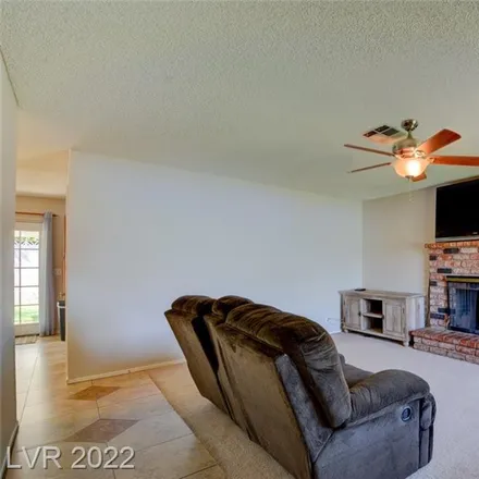 Image 9 - 617 Mosswood Drive, Henderson, NV 89002, USA - House for sale