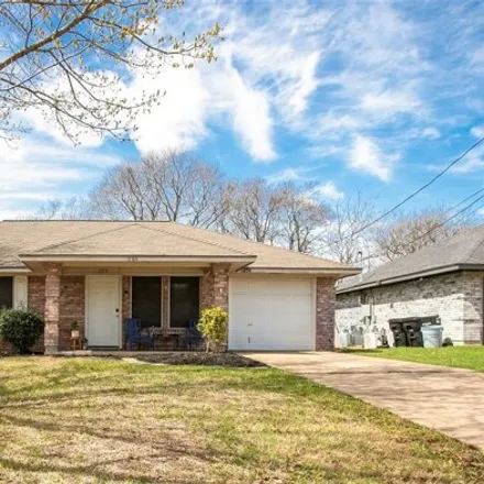 Buy this 3 bed house on 205 Briar Creek Drive in Crandall, TX 75114