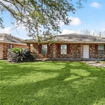 Rent this 3 bed house on 404 Barton Avenue in Luling, St. Charles Parish