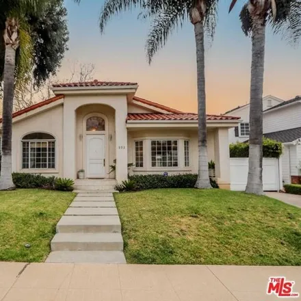 Rent this 3 bed house on 330 North Bowling Green Way in Los Angeles, CA 90049