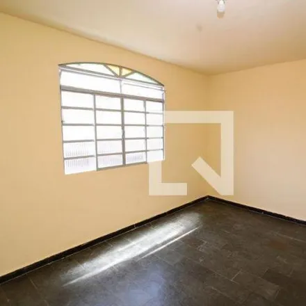 Rent this 3 bed house on Rua Francisco Lobo in Esplanada, Belo Horizonte - MG