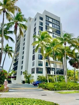 Buy this 2 bed condo on The Palms of Key Biscayne in 77 Crandon Boulevard, Key Biscayne