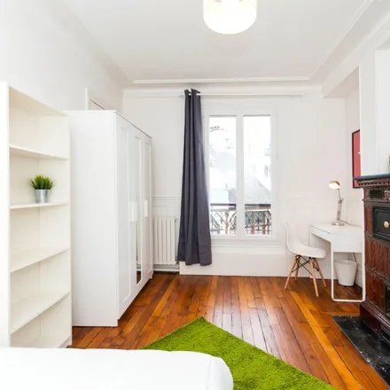 Rent this 4 bed room on 11 Rue de l'Aqueduc in 75010 Paris, France