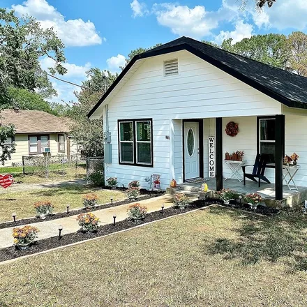 Buy this 2 bed house on 639 North Holland Street in Bellville, TX 77418