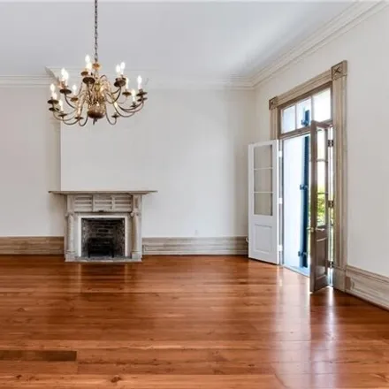 Image 5 - 417 Burgundy Street, New Orleans, LA 70112, USA - Townhouse for sale