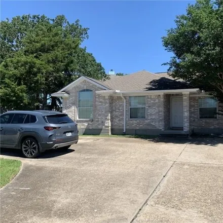 Image 2 - 1301 Western Oaks Court, Bryan, TX 77807, USA - House for rent