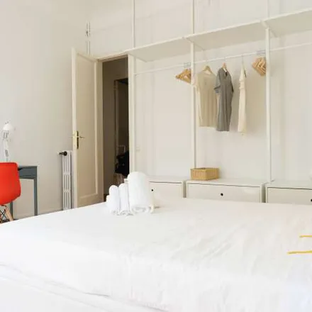Rent this 6 bed apartment on Català & Kamala in Carrer de València, 283