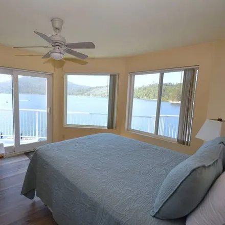 Rent this 5 bed house on Bass Lake in CA, 93604