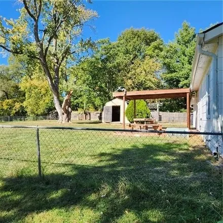 Image 5 - 1832 Northeast Luther Road, Lee's Summit, MO 64086, USA - House for sale