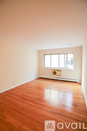 Image 3 - 1055 W Catalpa Ave, Unit 308 - Apartment for rent
