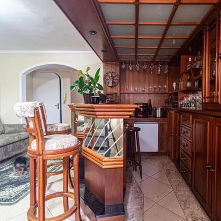 Rent this 4 bed house on Rua Marquês de Herval 181 in Vila Nova, Blumenau - SC