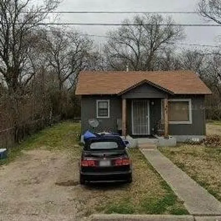 Buy this 2 bed house on 421 North Bunert Street in Corsicana, TX 75110