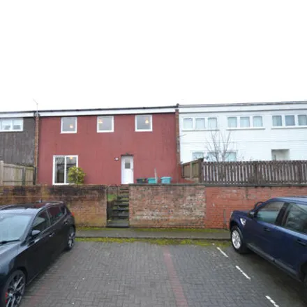 Buy this 3 bed townhouse on Beechwood Road in Cumbernauld, G67 2NW