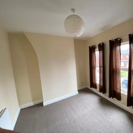 Rent this 3 bed townhouse on Daisy Street in Liverpool, L5 7RW