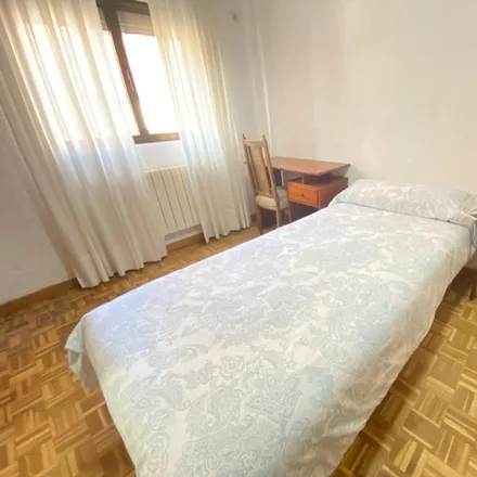 Rent this 4 bed room on Calle Río San Pedro in 23, 28018 Madrid