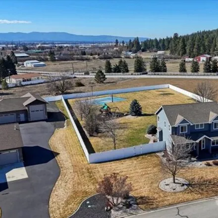 Buy this 5 bed house on 20316 Happy Trails Loop in Spokane County, WA 99027