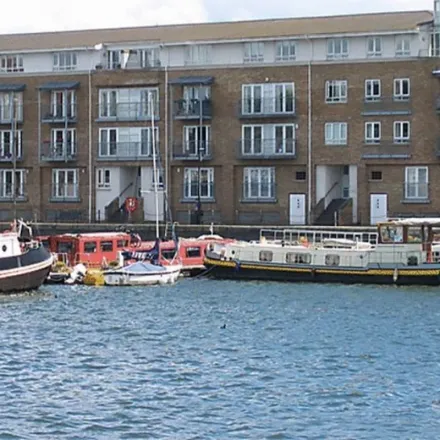 Rent this 2 bed apartment on Rainbow Quay in Rope Street, Surrey Quays