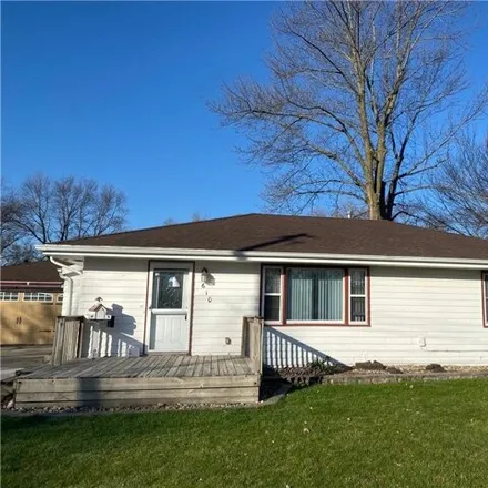 Buy this 3 bed house on 646 Southwest Ash Drive in Ankeny, IA 50023
