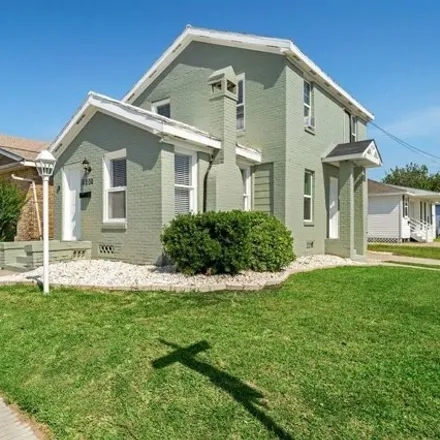 Buy this 3 bed house on 1175 52nd Street in Galveston, TX 77551