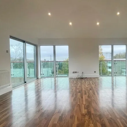 Rent this 3 bed apartment on The Park Apartments in London Road, Brighton