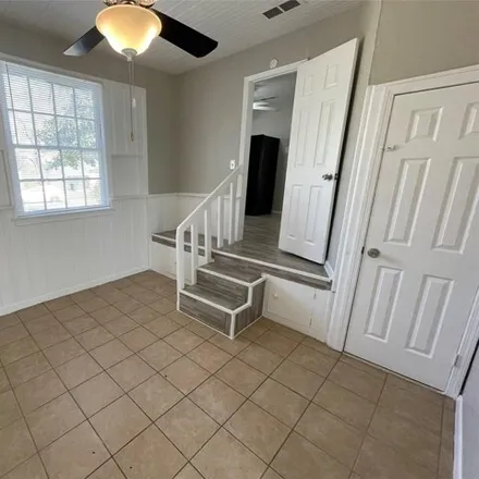 Image 7 - 1610 Cedarcrest Drive, Garland, TX 75042, USA - House for rent