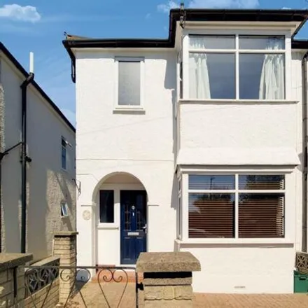 Rent this 3 bed house on Bourne Road in Chatterton Village, London