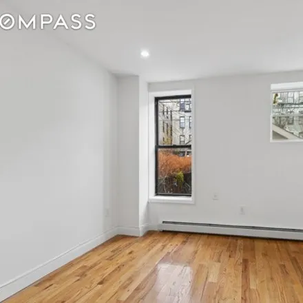 Image 4 - 1358 Saint Marks Avenue, New York, NY 11233, USA - House for rent