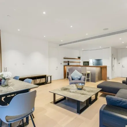 Rent this 3 bed apartment on 3 Merchant Square in London, W2 1AS