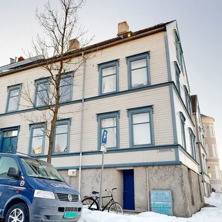 Rent this 6 bed apartment on Skansegata 2A in 7014 Trondheim, Norway