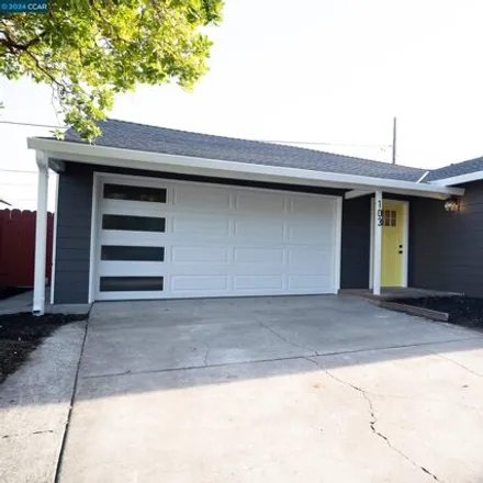 Buy this 3 bed house on 101 Crescent Court in Vallejo, CA 94591