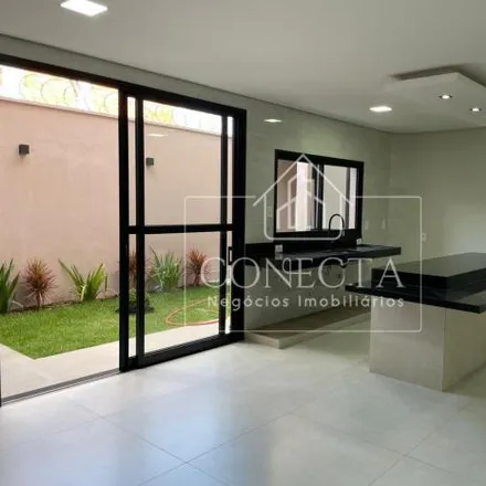 Buy this studio house on Avenida João Naves de Ávila in Centro, Uberlândia - MG