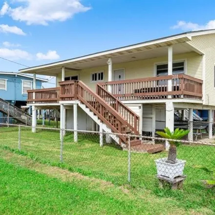 Buy this 3 bed house on 231 Sandpiper Avenue in Surfside Beach, Brazoria County