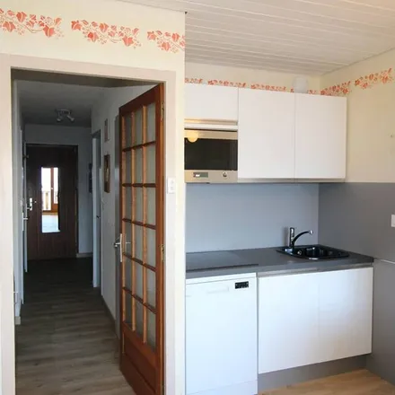Image 2 - Auris, Isère, France - Apartment for rent