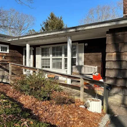 Buy this 2 bed house on 4 Pine Tree Court in Southampton, East Quogue