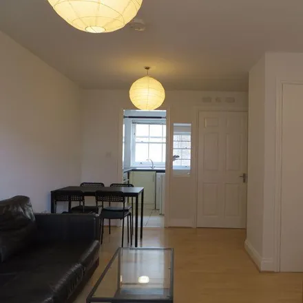 Image 2 - 6 Libra Road, Old Ford, London, E3 2HD, United Kingdom - Apartment for rent