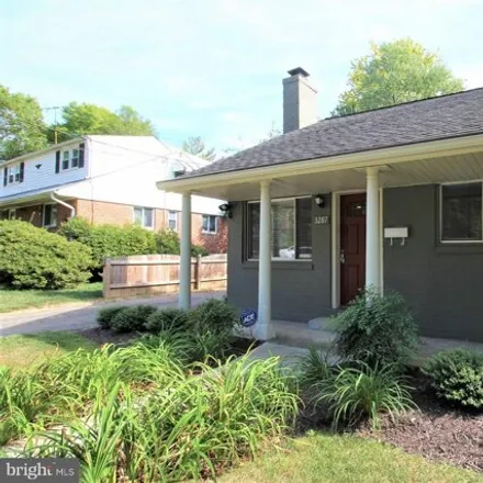 Image 2 - 3287 Annandale Road, West Falls Church, Fairfax County, VA 22042, USA - House for rent