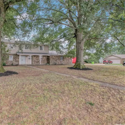 Buy this 5 bed house on 401 West Palm Street in Lonoke, AR 72086