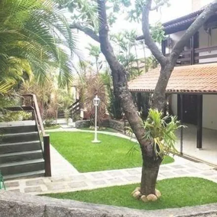 Buy this 5 bed house on Avenida Doutor Acúrcio Torres in Piratininga, Niterói - RJ