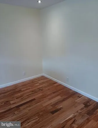 Image 7 - 111 Saint Charles Street, Kellyville, Upper Darby, PA 19026, USA - Apartment for rent